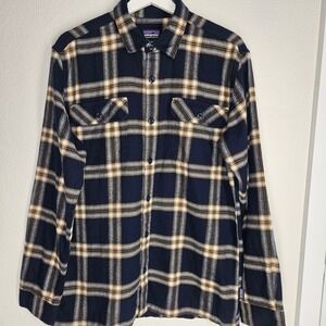 Patagonia Men's Long Sleeve Plaid Flannel Shirt Navy Gold Cotton